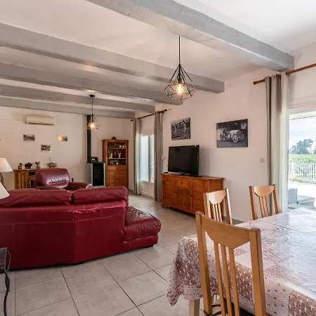 بيت للعطل La Cerisaie By Interhome *